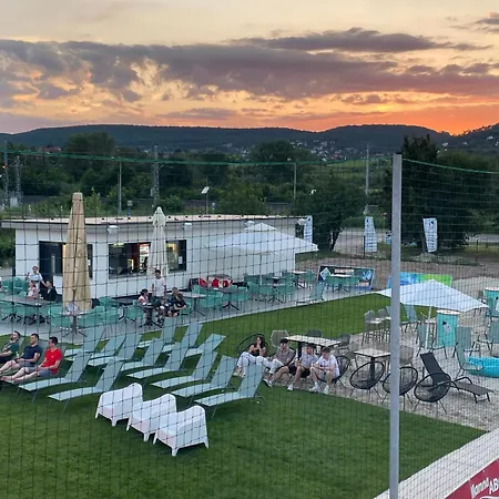 Arena Alojamento de Acomodação e Pequeno-almoço Csopak
