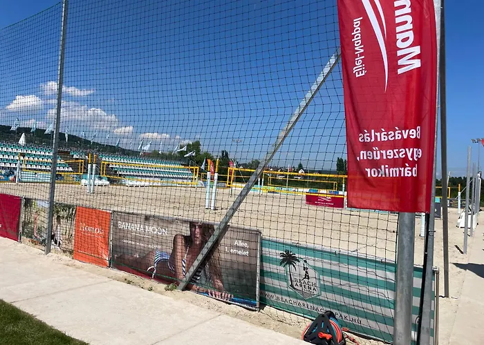 Alojamento de Acomodação e Pequeno-almoço Arena Csopak