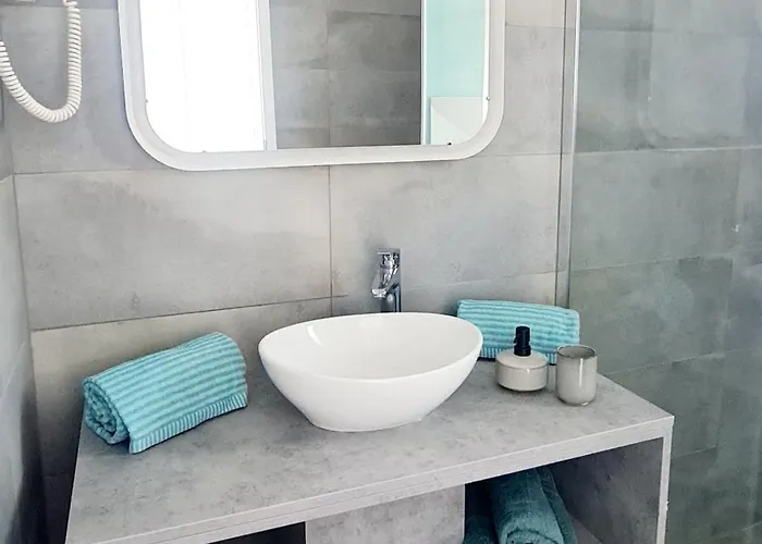 Alojamento de Acomodação e Pequeno-almoço Arena 3*